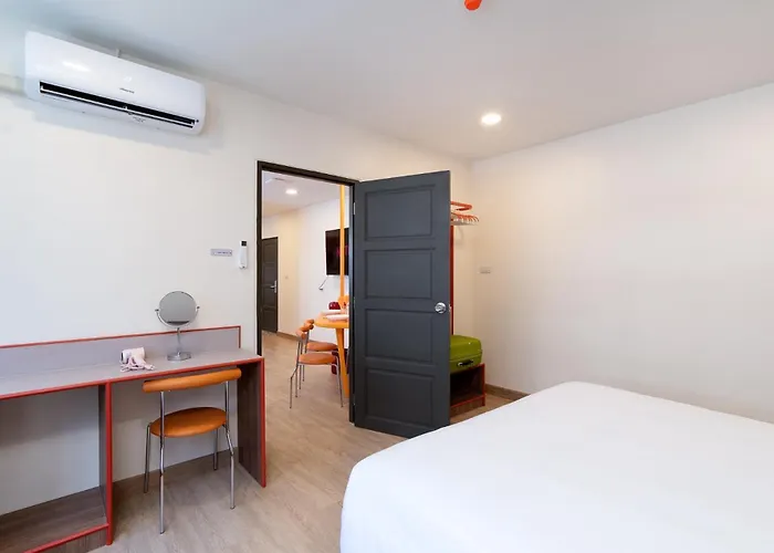 Kaim Ekkamai Hotel